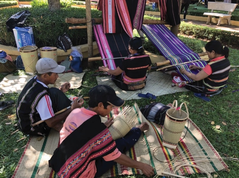 Từng được xem là niềm tự hào của cộng đồng người Ê-đê nhưng nghề dệt thổ cẩm ở Ninh Tây đang dần mai một.