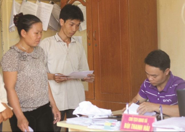 Nâng cao trình độ cán bộ cấp xã để phục vụ người dân tốt hơn.
