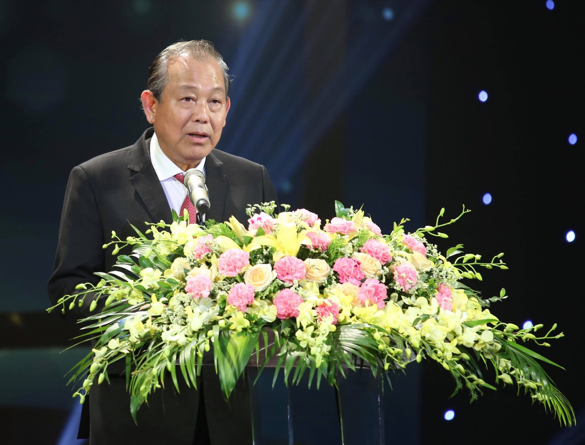 Phó Thủ tướng Thường trực Trương Hòa Bình phát biểu tại Lễ Tuyên dương 