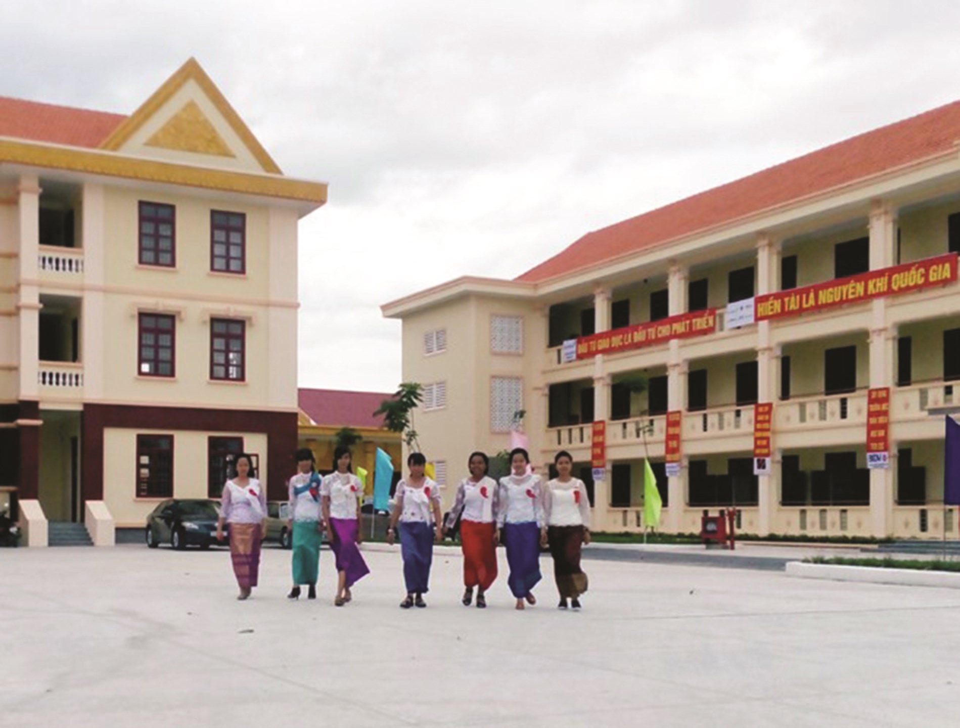 Cơ sở vật chất trường lớp từng bước được xây dựng khang trang, bảo đảm yêu cầu dạy - học. (Ảnh minh họa)