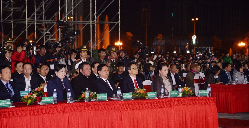 Các đại biểu dự Lễ Khai mạc Tuần Văn hóa, Du lịch tỉnh Hòa Bình năm 2019