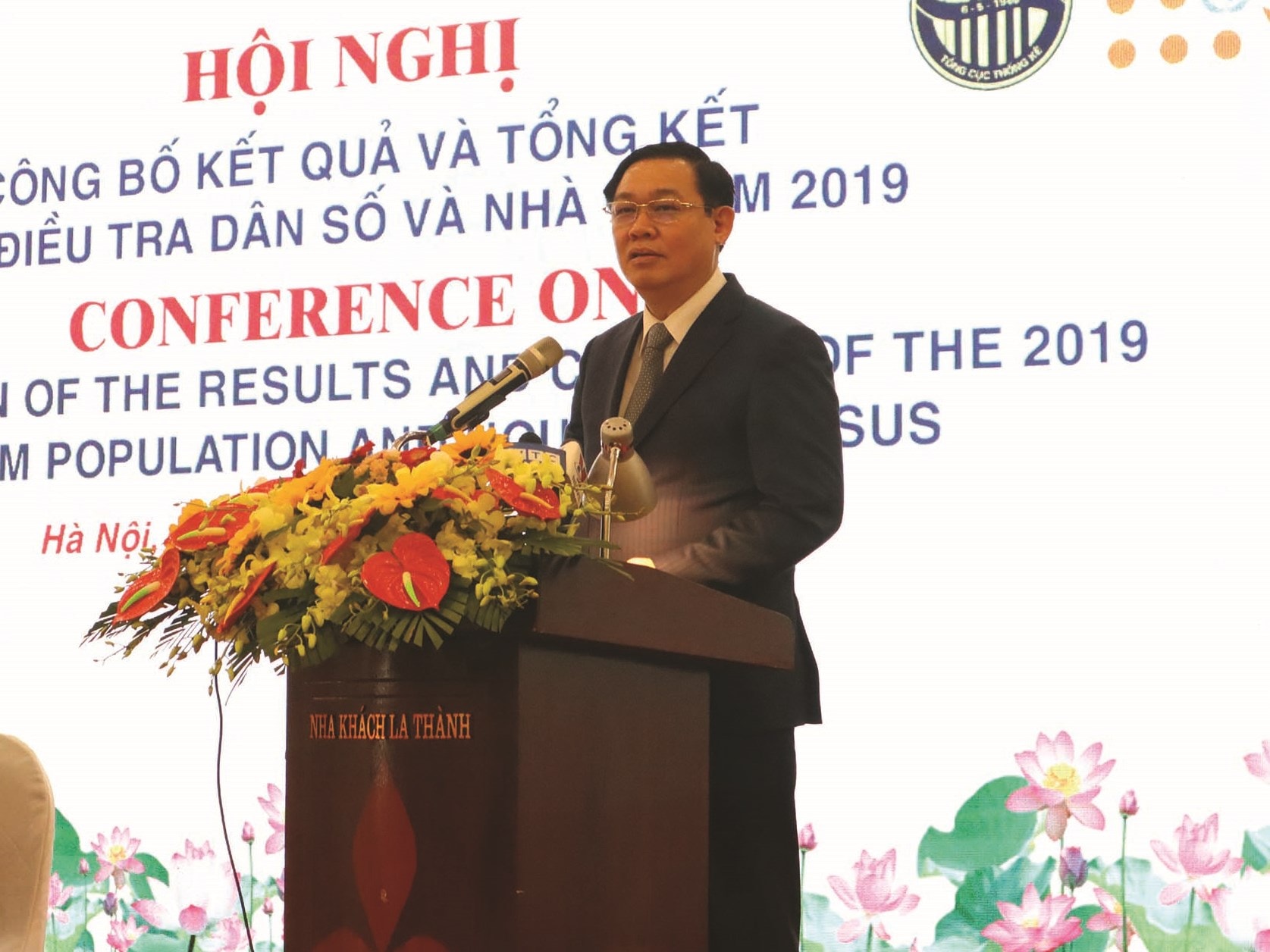 Phó Thủ tướng Vương Đình Huệ, Trưởng Ban Chỉ đạo Tổng điều tra dân số và nhà ở Trung ương phát biểu tại  Hội nghị