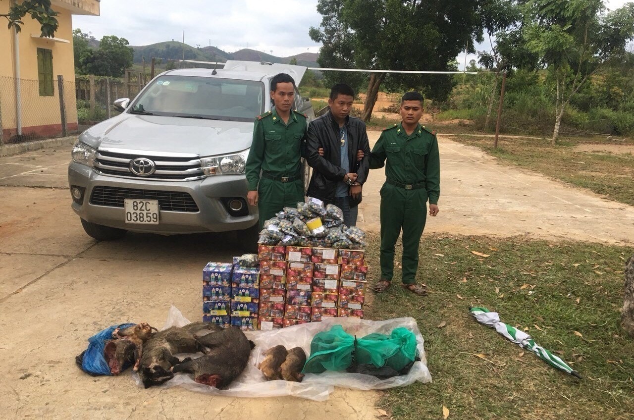 Đối tượng buôn lậu bị bắt giữ tại Kon Tum