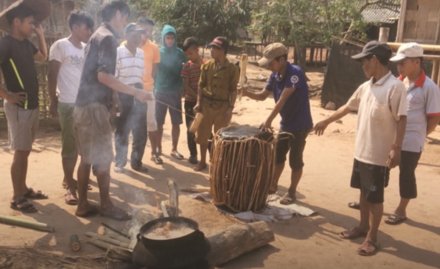 Lễ hội đập trống được người Ma Coong mong chờ nhất trong năm