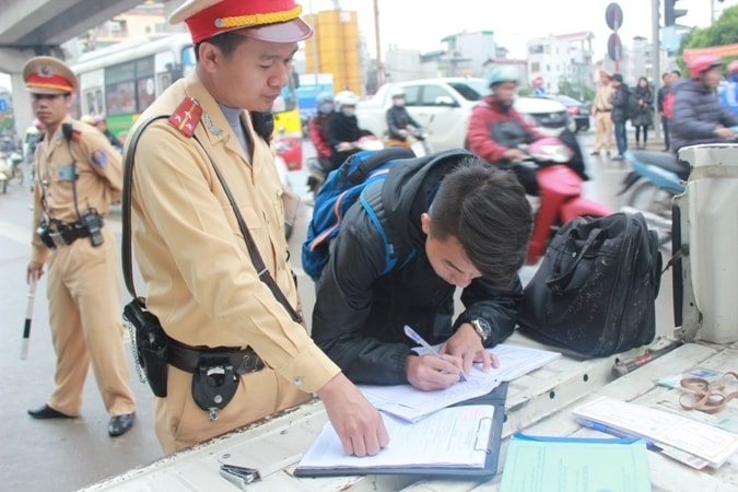  Xử lý vi phạm hành chính trong lĩnh vực an toàn giao thông . Ảnh mang tính chất minh hoạ. Nguồn: TH