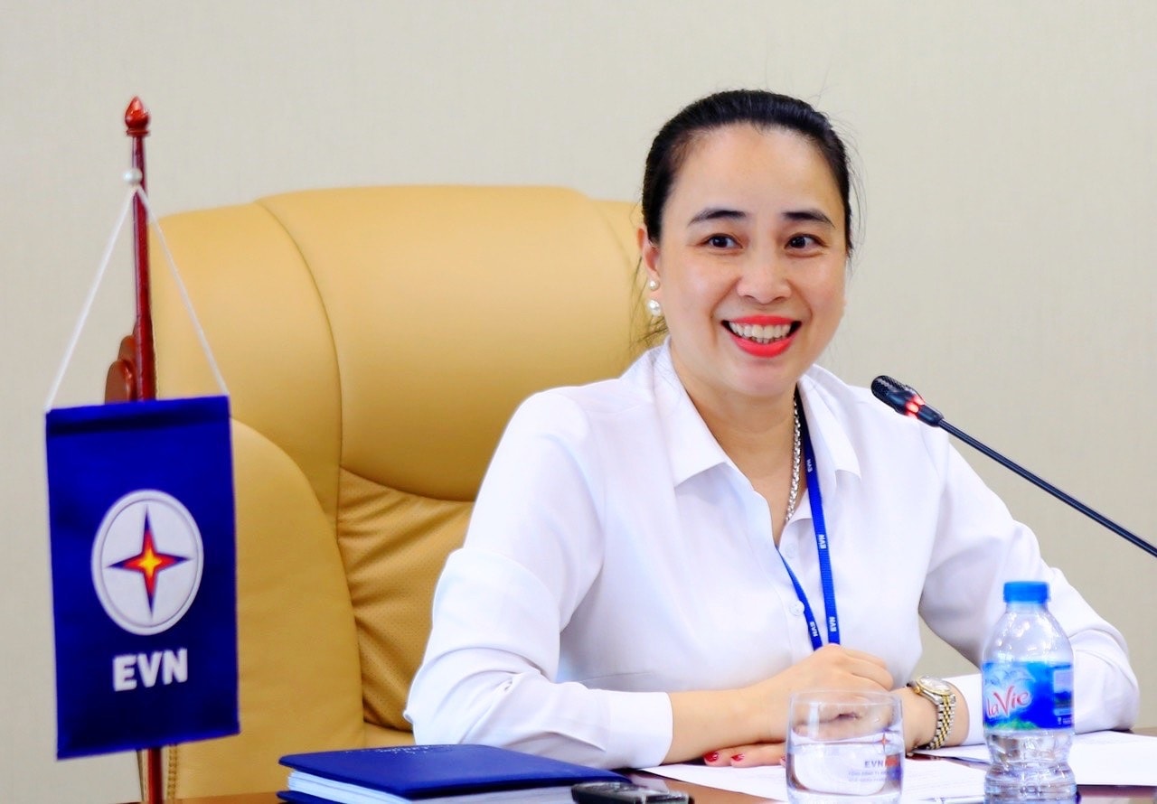 Tổng Giám đốc Tổng Công ty Điện lực miền Bắc Đỗ Nguyệt Ánh – “nữ tướng” đầu tiên của ngành Điện