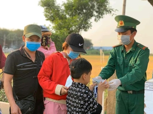 Tăng cường công tác tuyên truyền, định hướng thông tin phòng chống dịch covid-19 đối với vùng đồng bào DTTS và miền núi nói riêng là nhiệm vụ quan trọng của các cơ quan báo chí trong đó có Báo Dân tộc và Phát triển  chống lại đại dịch