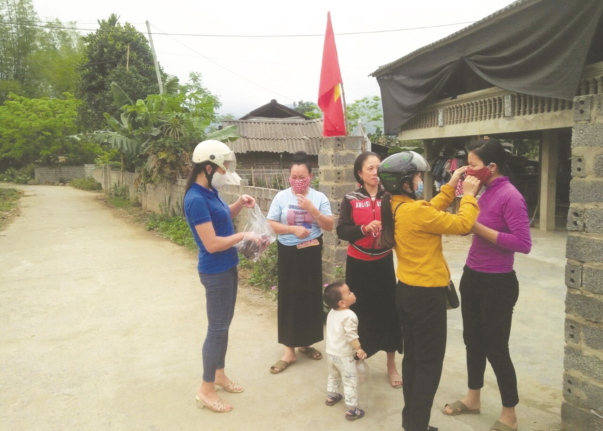 Người dân Yên Bái nêu cao tinh thần tự giác phòng, chống dịch bệnh.