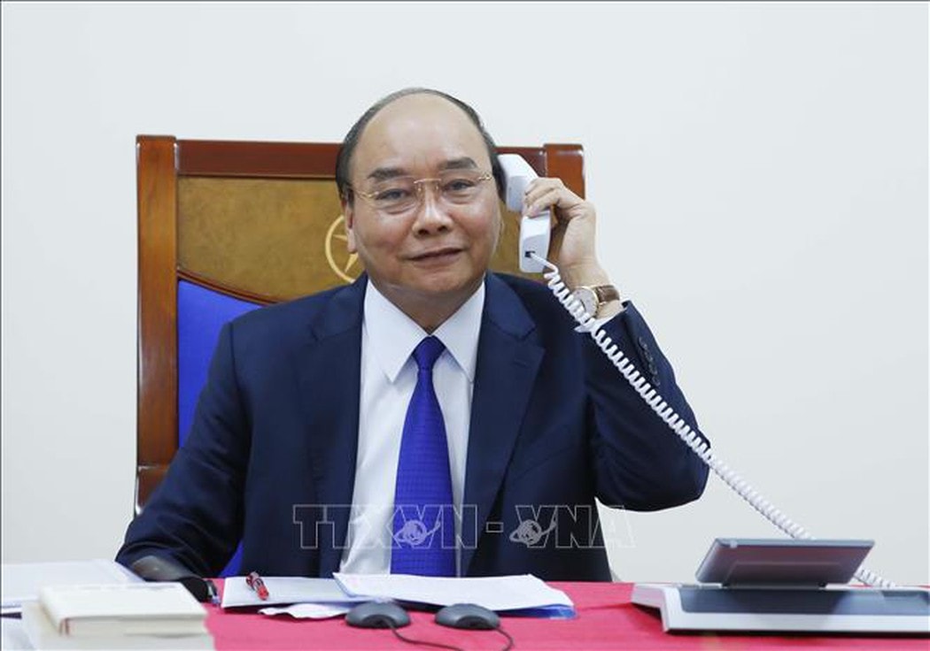 Thủ tướng Nguyễn Xuân Phúc điện đàm với Tổng thống Hoa Kỳ Donald Trump về tình hình phòng, chống dịch COVID-19. Ảnh: Thống Nhất/TTXVN