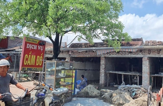 Khu chợ Si nhiều hộ dân vi phạm trật tự xây dựng