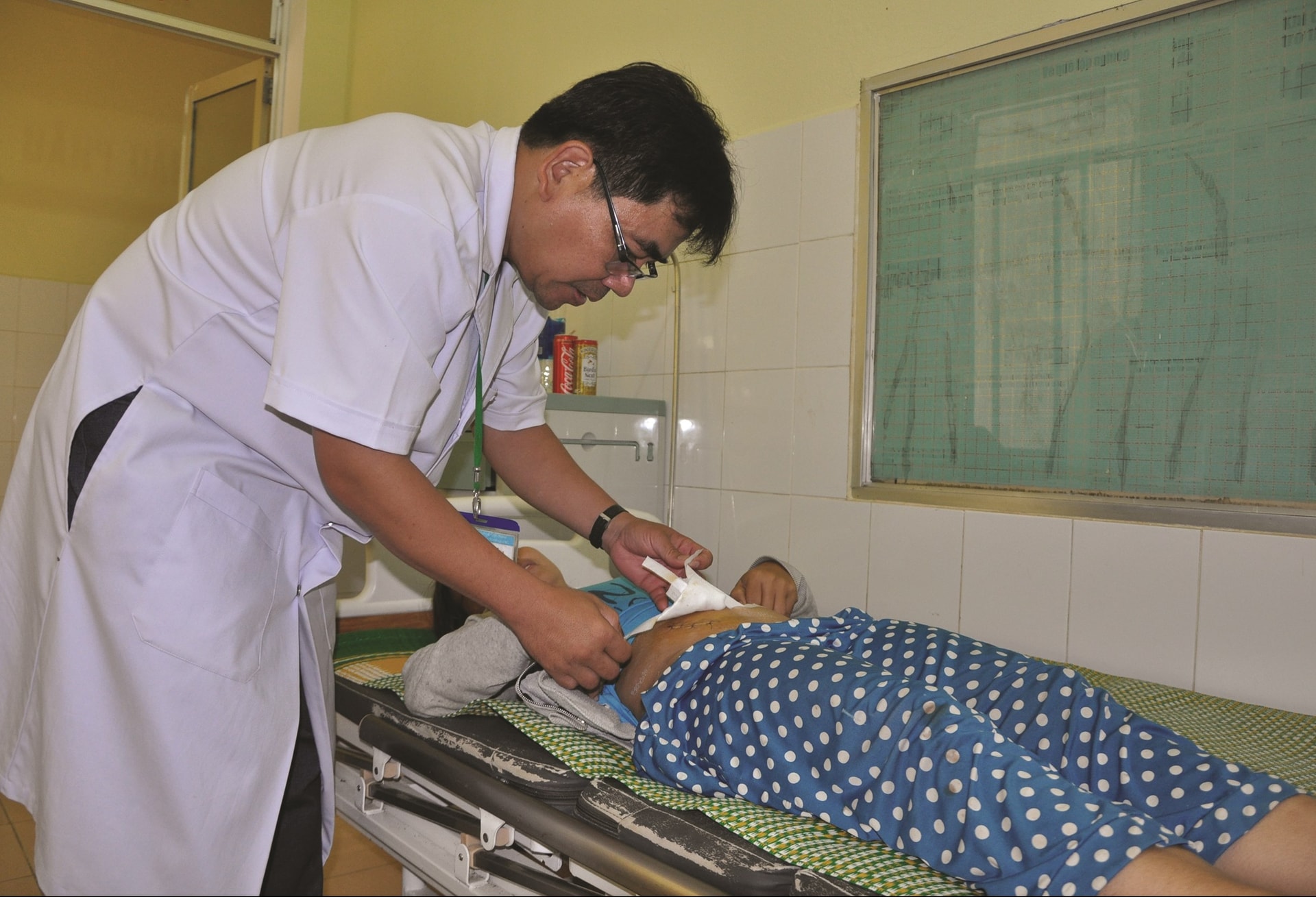 Cần tiếp tục ưu tiên cho công tác khám, chữa bệnh vùng đồng bào DTTS và miền núi