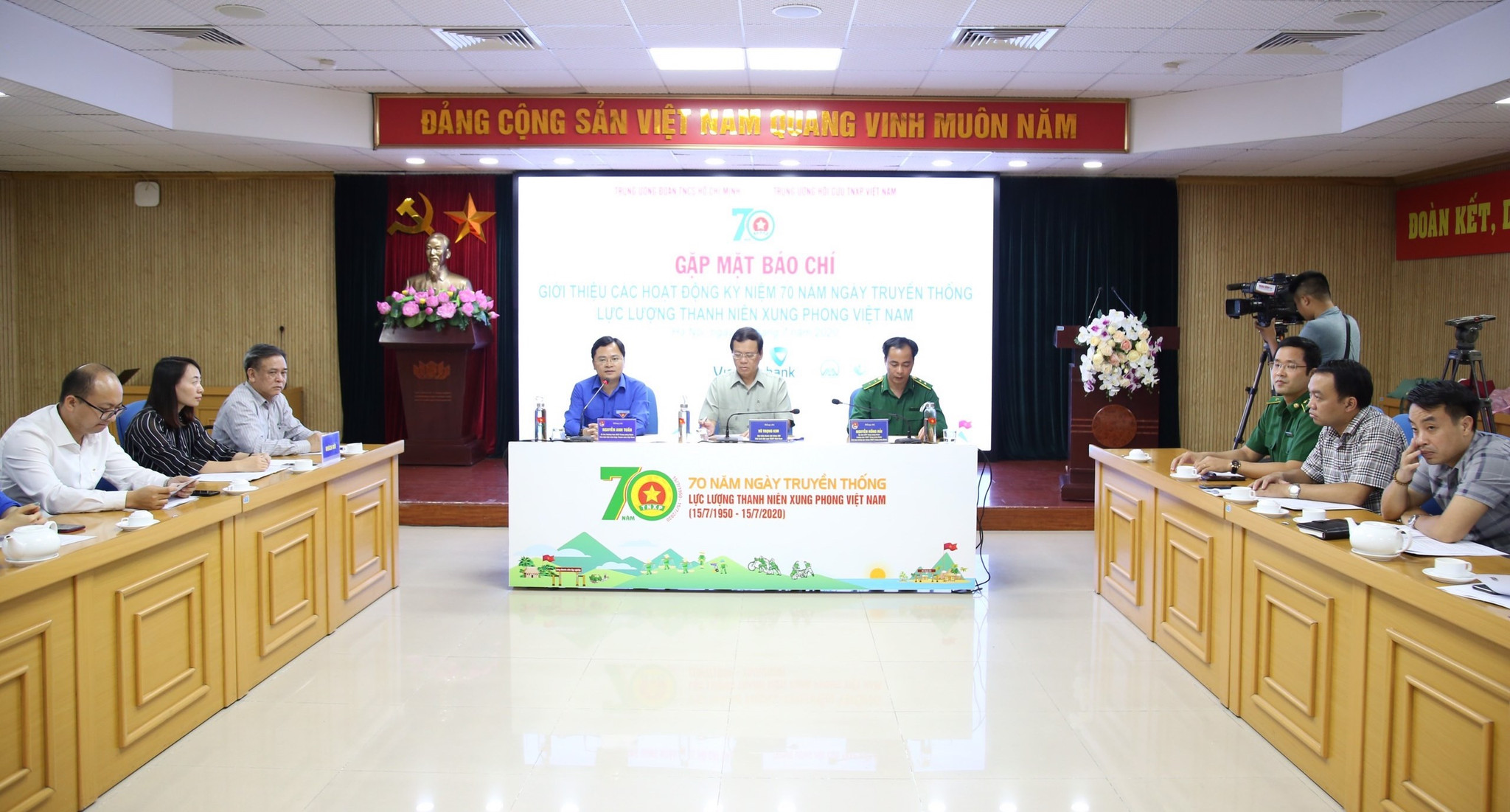 Toàn cảnh buổi Gặp mặt báo chí