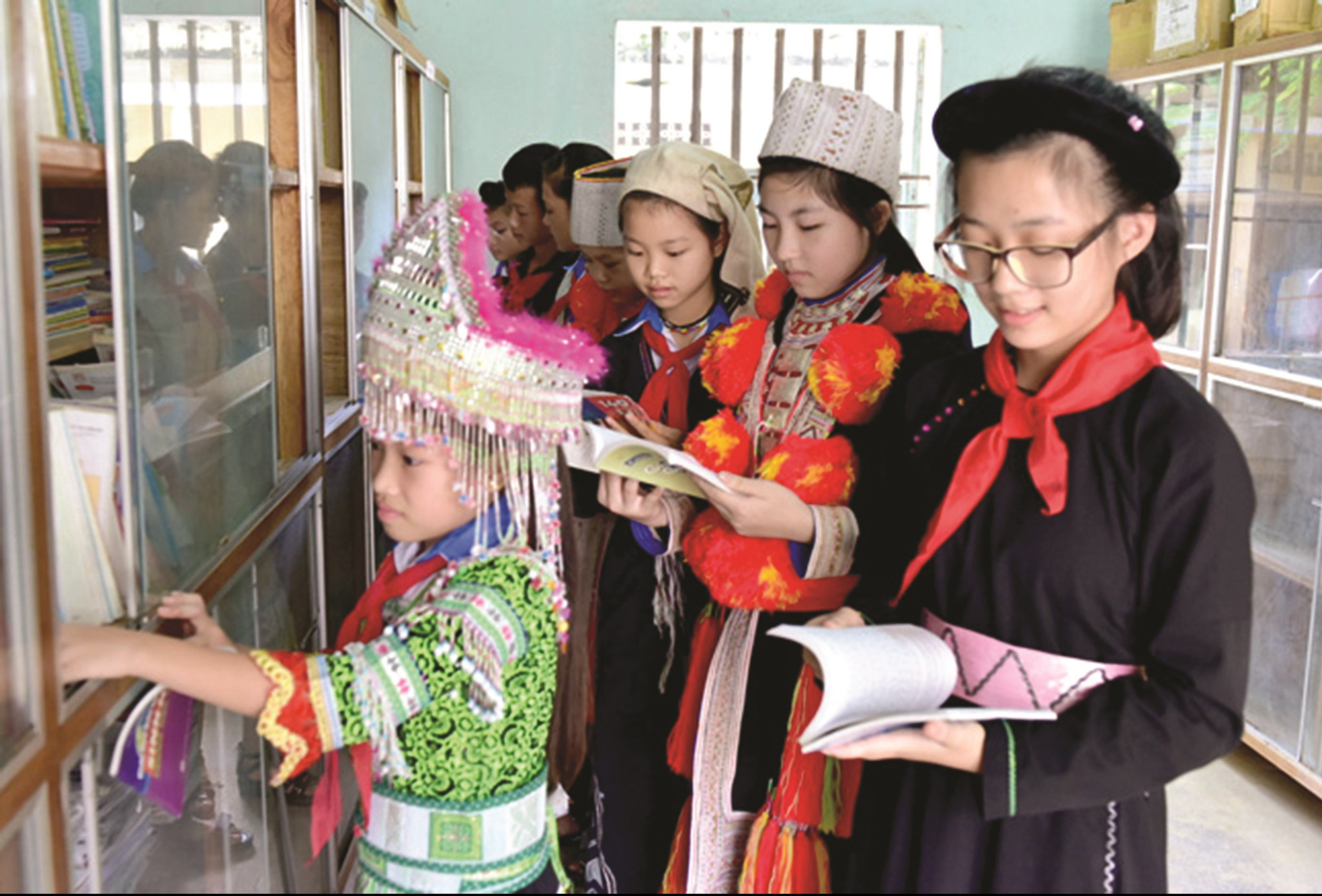 Luật Thư viện có hiệu lực được kỳ vọng phát triển văn hoá đọc trong thời kỳ công nghệ số, đặc biệt là ở vùng DTTS, miền núi.