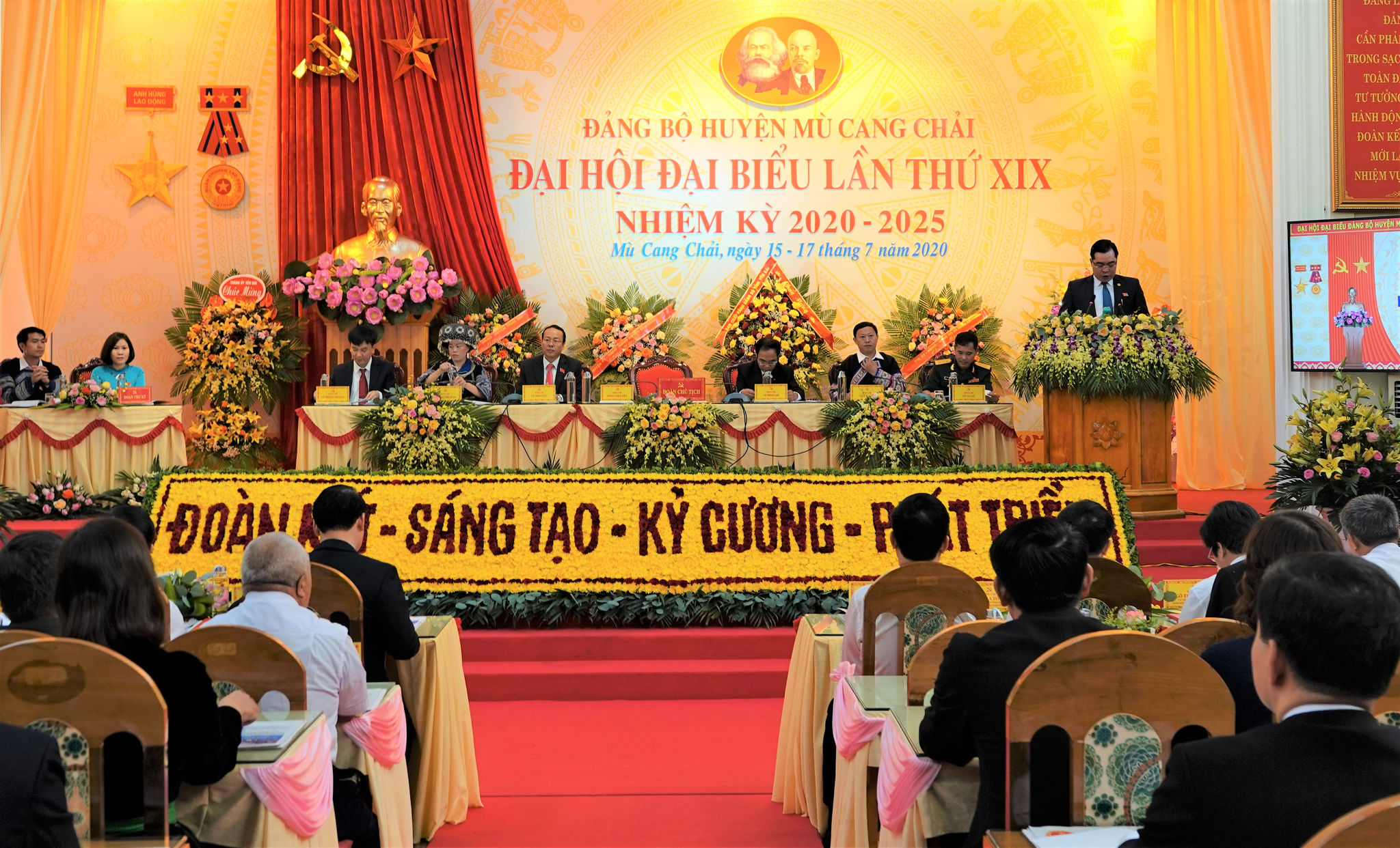 Toàn cảnh Đại hội.