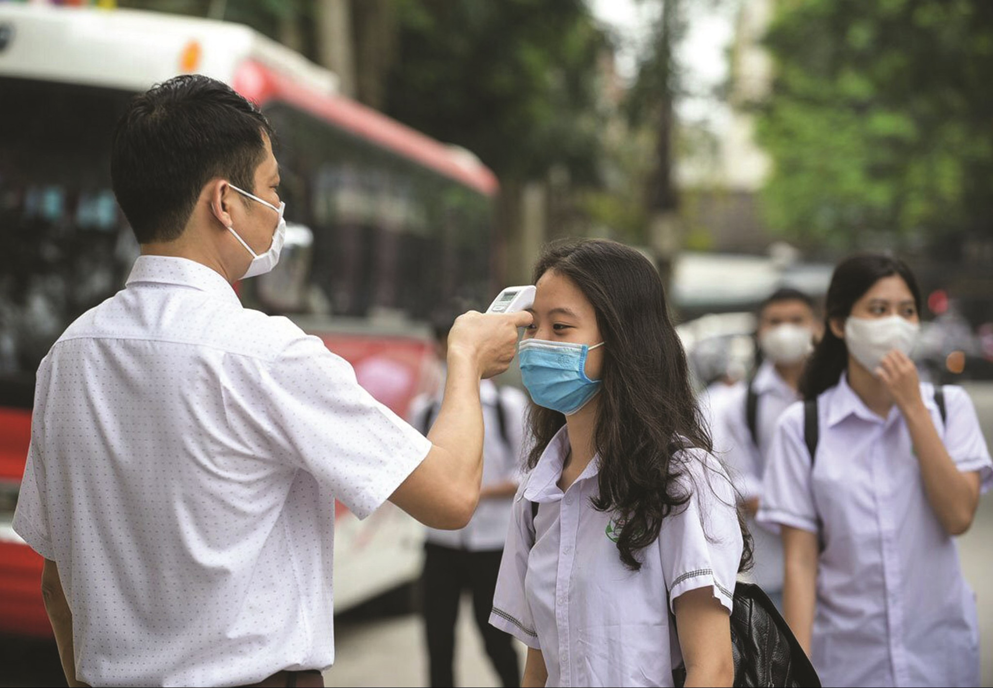 Các địa phương tăng cường các biện pháp phòng dịch trong kỳ thi tốt nghiệp THPT 2020. Ảnh TL