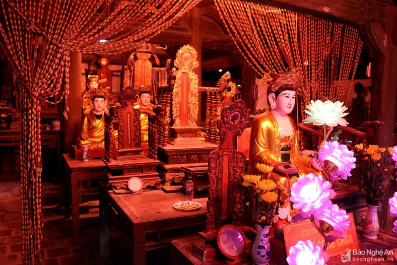 Sau nhiều thế kỷ tồn tại, đền Cả không chỉ là nơi sinh hoạt văn hóa tâm linh, thể hiện truyền thống 
