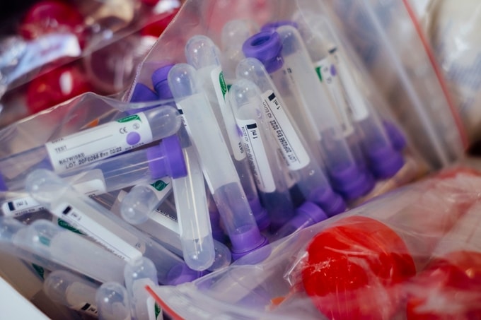 Nghiên cứu đang được tiến hành để phát triển một loại vaccine chống lại virus Corona. (Ảnh: UN)
