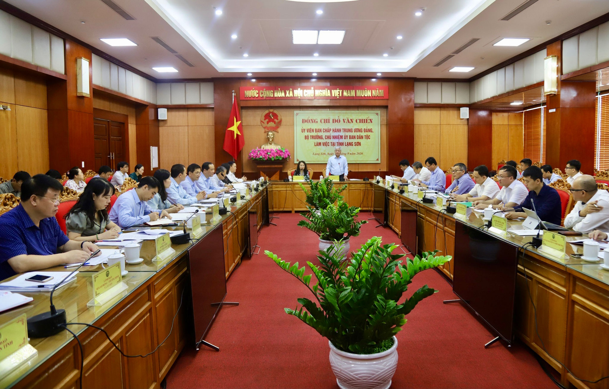 Toàn cảnh buổi làm việc