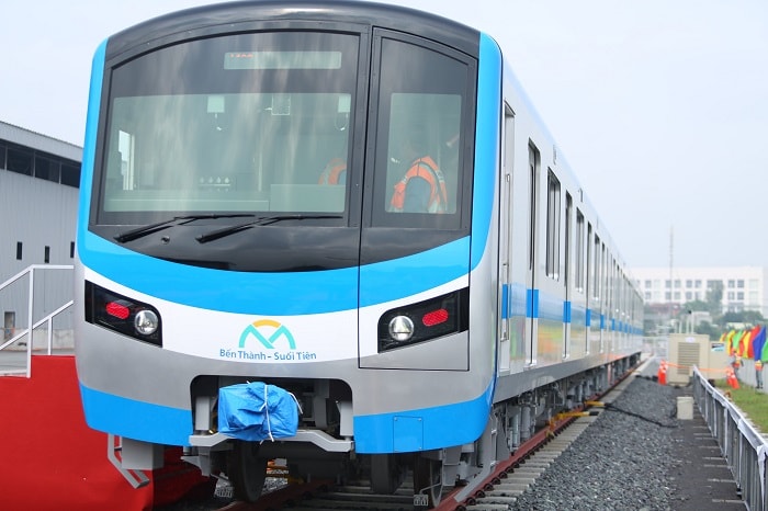 Toàn cảnh tàu Metro số 1 đầu tiên được TP Hồ Chí Minh đón nhận