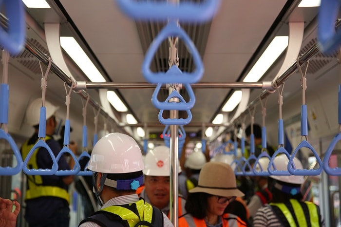 Cận cảnh bên trong toa tàu metro số 1
