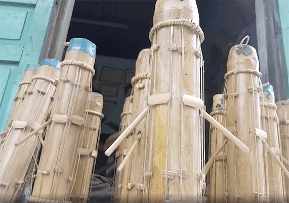  Những cây đàn Chapi ông Mấu Hồng Thái chế tác