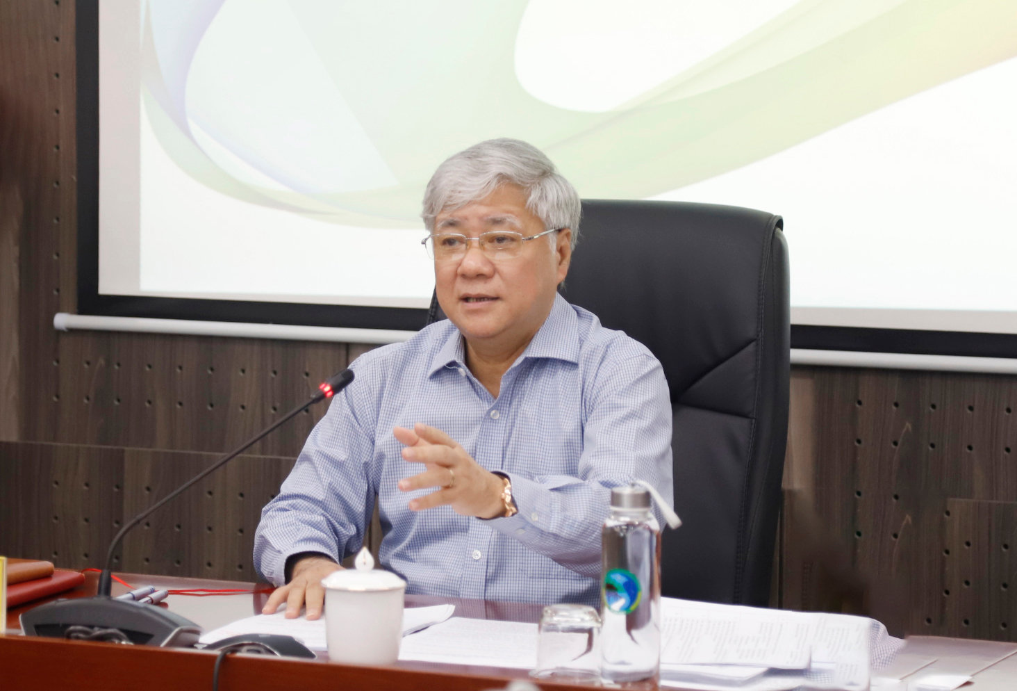 Bộ trưởng, Chủ nhiệm UBDT Đỗ Văn Chiến phát biểu tại buổi họp