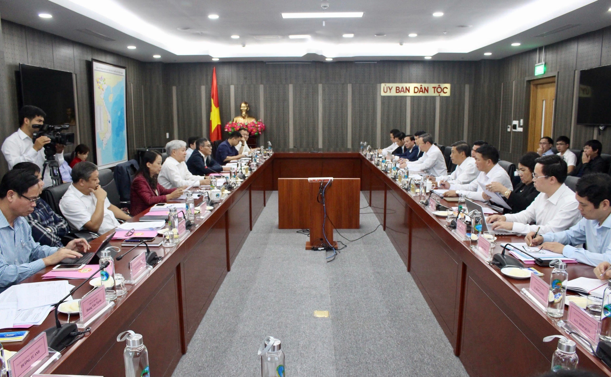 Toàn cảnh buổi làm việc
