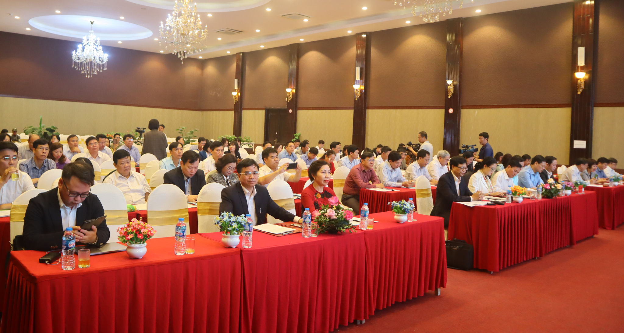 Các đại biểu tham dự Hội nghị