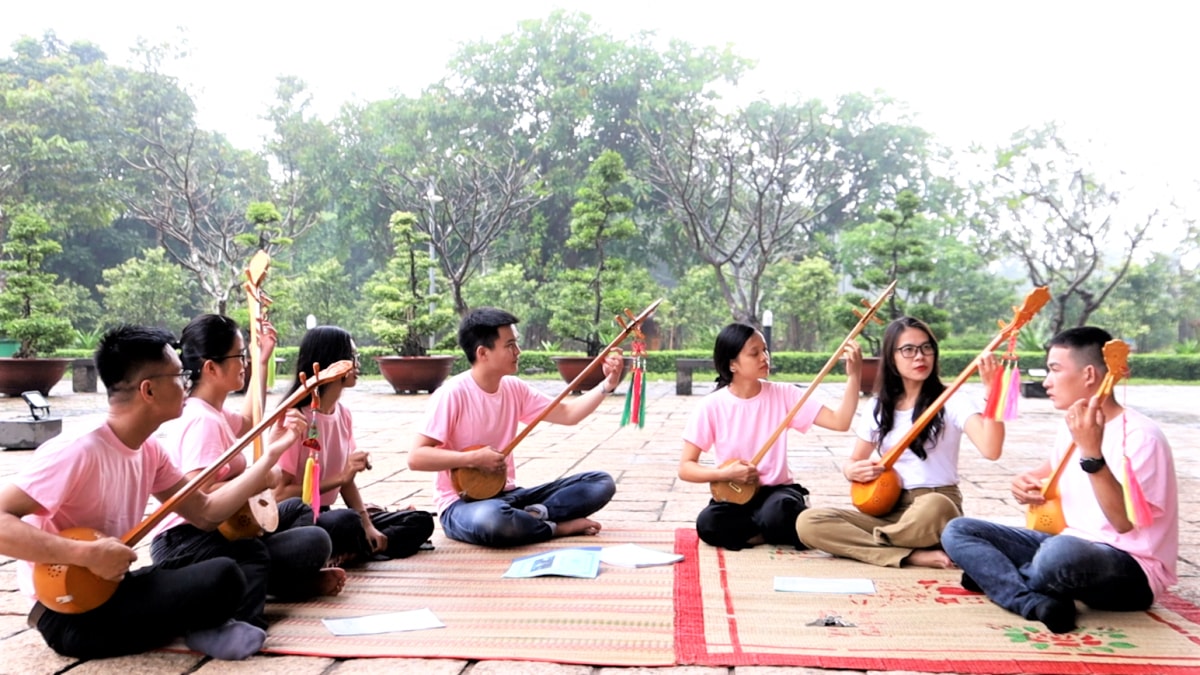 CLB Hát then - đàn tính TP. Hồ Chí Minh hiện có khoảng 20 thành viên và 50 cựu thành viên.