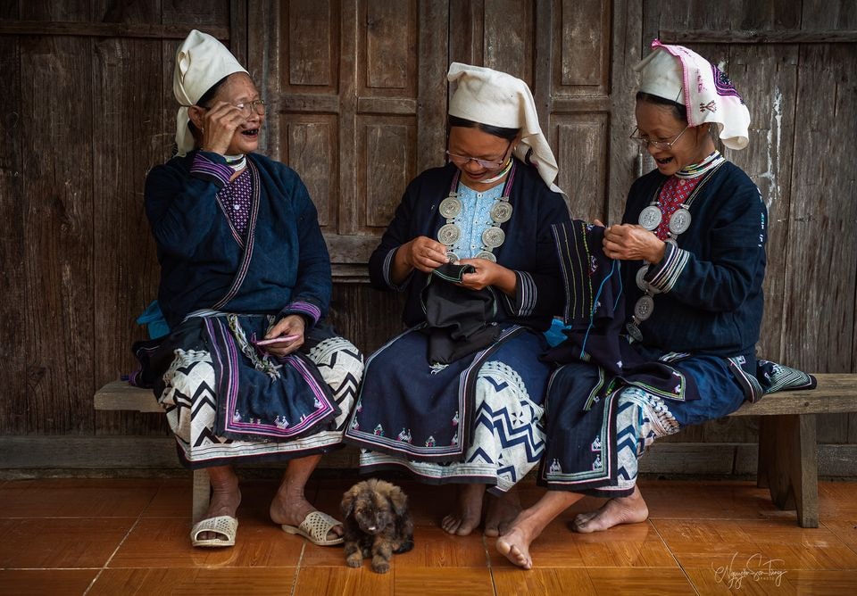 Những người Dao lưu giữ truyền thống (Ảnh Nguyễn Sơn Tùng).