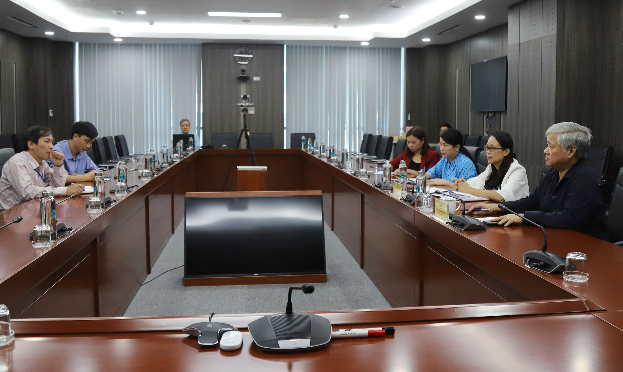 Bộ trưởng, Chủ nhiệm Đỗ Văn Chiến chủ trì buổi duyệt phim