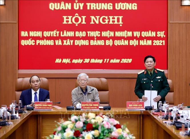 Đại tướng Ngô Xuân Lịch, Ủy viên Bộ Chính trị, Phó Bí thư Quân ủy Trung ương, Bộ trưởng Bộ Quốc phòng phát biểu. Ảnh: Dương Giang/TTXVN