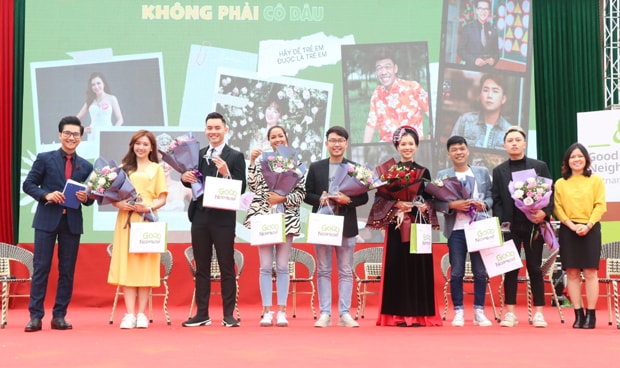 Hoa hậu H’Hen Niê (thứ tứ từ trái sang phải) là đại sứ đồng hành cùng Dự án (Ảnh BHG)