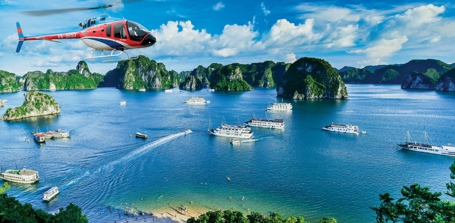 Vịnh Hạ Long (Quảng Ninh)