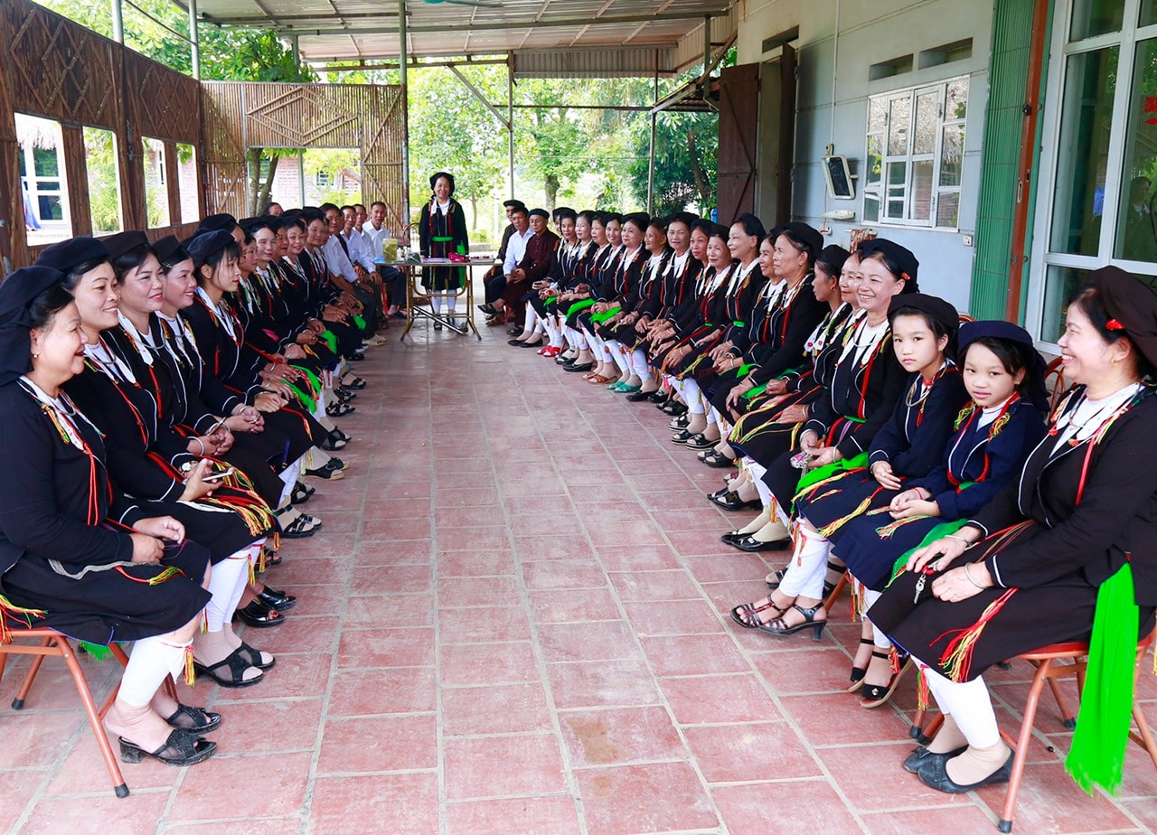 Một buổi sinh hoạt CLB Soọng cô Trung Mầu, xã Trung Mỹ, huyện Bình Xuyên, tỉnh Vĩnh Phúc.
