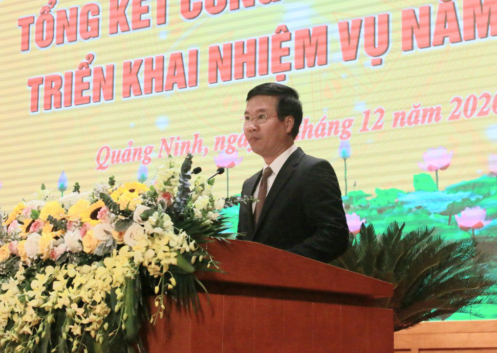 Ủy viên Bộ Chính trị, Bí thư Trung ương Đảng, Trưởng Ban Tuyên giáo Trung ương Võ Văn Thưởng phát biểu tại Hội nghị