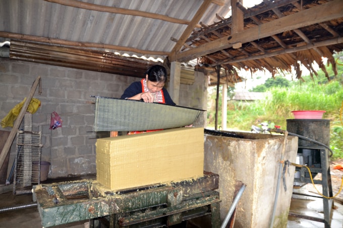 Thôn Thanh Sơn – thôn duy nhất của huyện Bắc Quang, tỉnh Hà Giang còn giữ được nghề làm giấy gió truyền thống