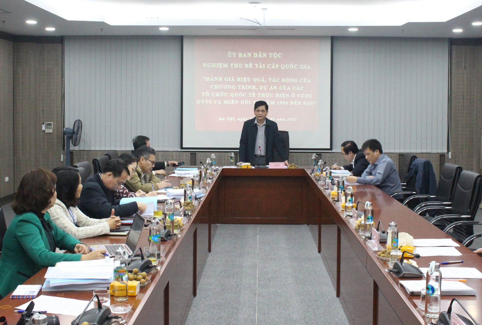 Quang cảnh buổi nghiệm thu đề tài khoa học