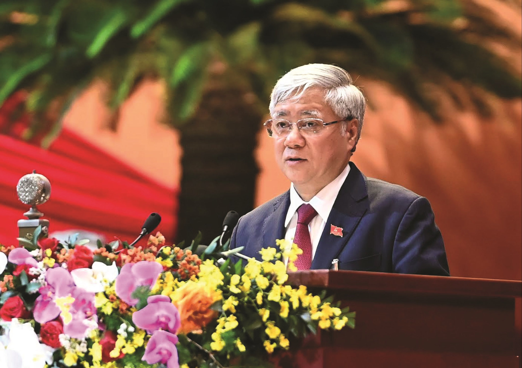Bộ trưởng, Chủ nhiệm Ủy ban Dân tộc Đỗ Văn Chiến trình bày tham luận tại Đại hội lần thứ XIII của Đảng chiều 27/1/2021. Bộ trưởng, Chủ nhiệm Ủy ban Dân tộc Đỗ Văn Chiến trình bày tham luận tại Đại hội lần thứ XIII của Đảng chiều 27/1/2021.