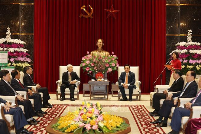 Đồng chí Nguyễn Thị Tuyến, Ủy viên Trung ương Đảng, Phó Bí thư Thường trực Thành uỷ Hà Nội phát biểu chào mừng Tổng Bí thư, Chủ tịch nước Nguyễn Phú Trọng. Ảnh: Trí Dũng/TTXVN