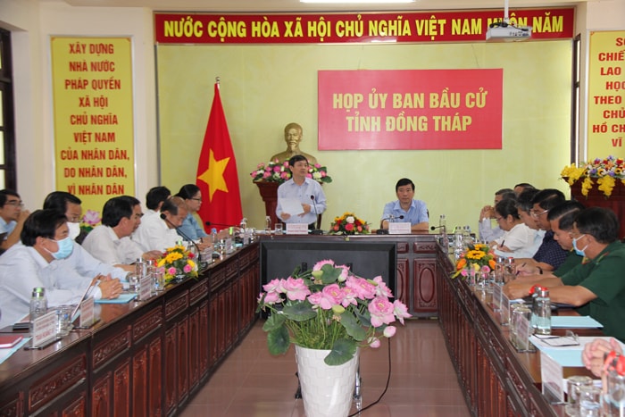 Ủy ban bầu cử tỉnh Đồng Tháp triển khai công tác tiếp nhận hồ sơ ứng cử 