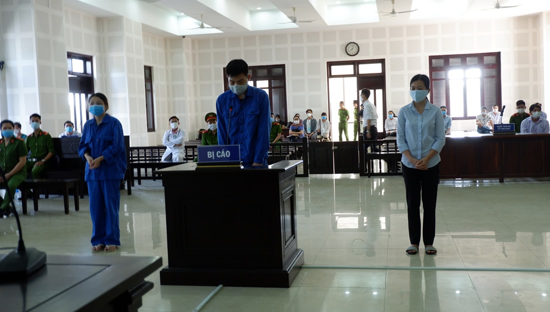 Các bị cáo đưa người trái phép qua biên giới bị xét xử tại Tòa án nhân dân thành phố Đà Nẵng Các bị cáo đưa người trái phép qua biên giới bị xét xử tại Tòa án nhân dân thành phố Đà Nẵng