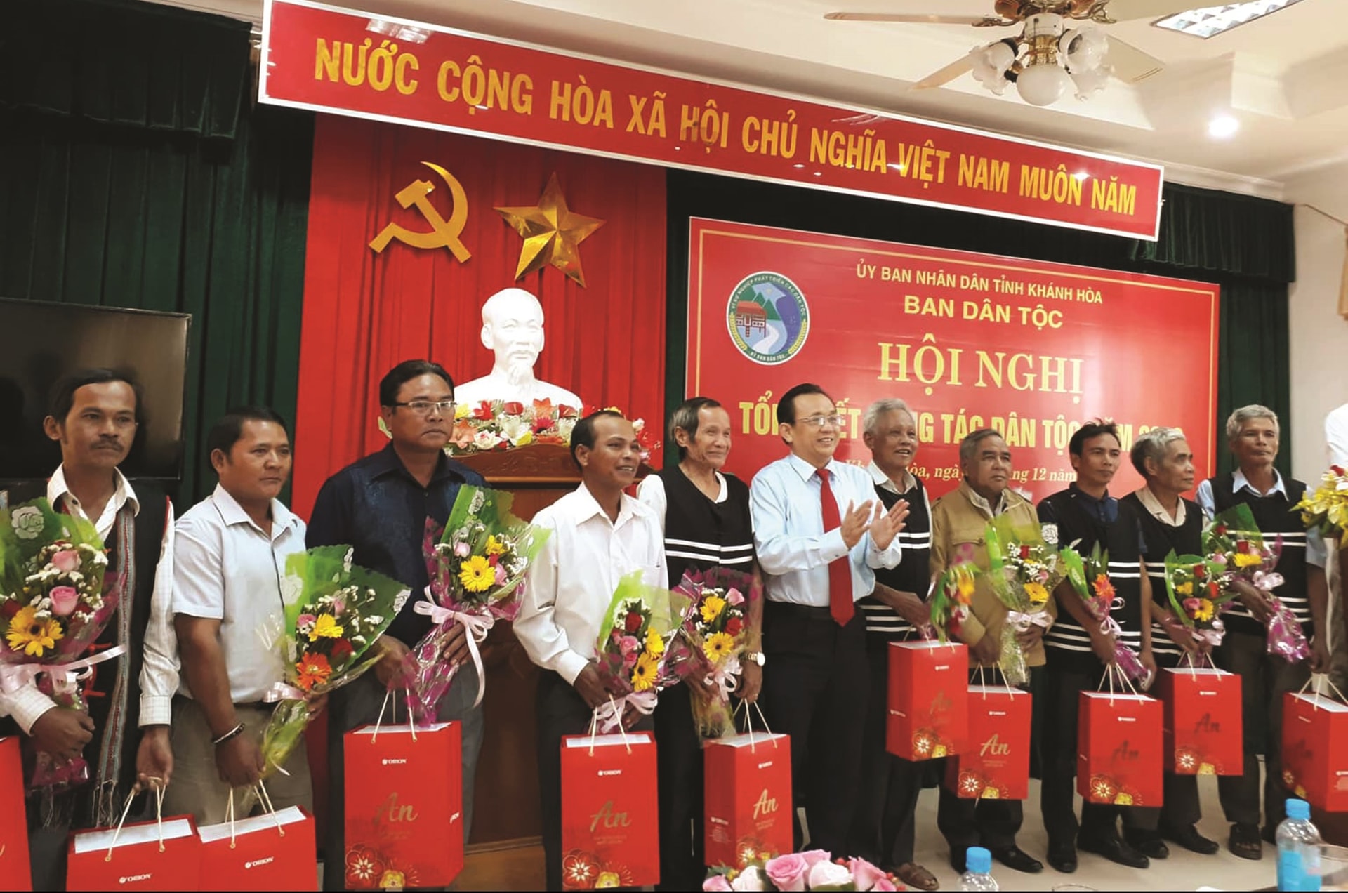 Các cấp ngành tỉnh Khánh Hòa luôn dành sự quan tâm đến đội ngũ Người có uy tín trong đồng bào DTTS