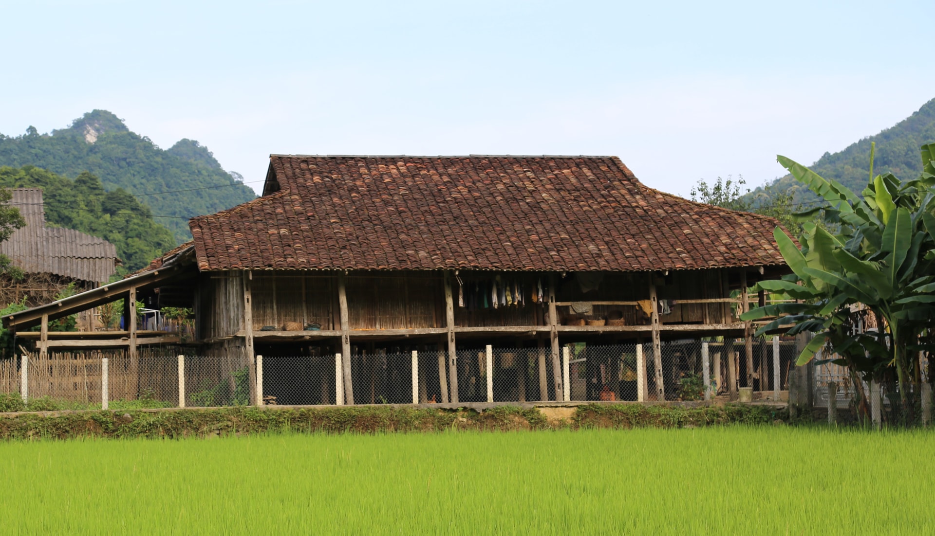 Nghề làm ngói âm dương ở Lũng Rì 4