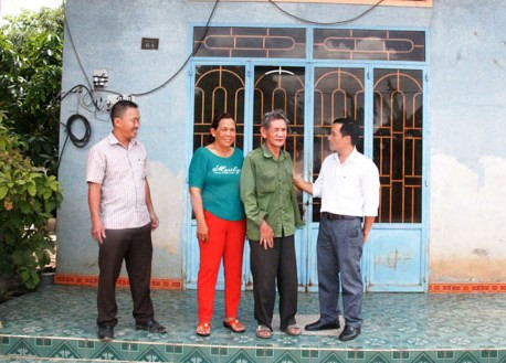 Căn nhà của thương binh Ybyăng Bkrông, thị trấn Buôn Trấp (huyện Krông Ana) được xây dựng từ Quỹ Đền ơn đáp nghĩa. 