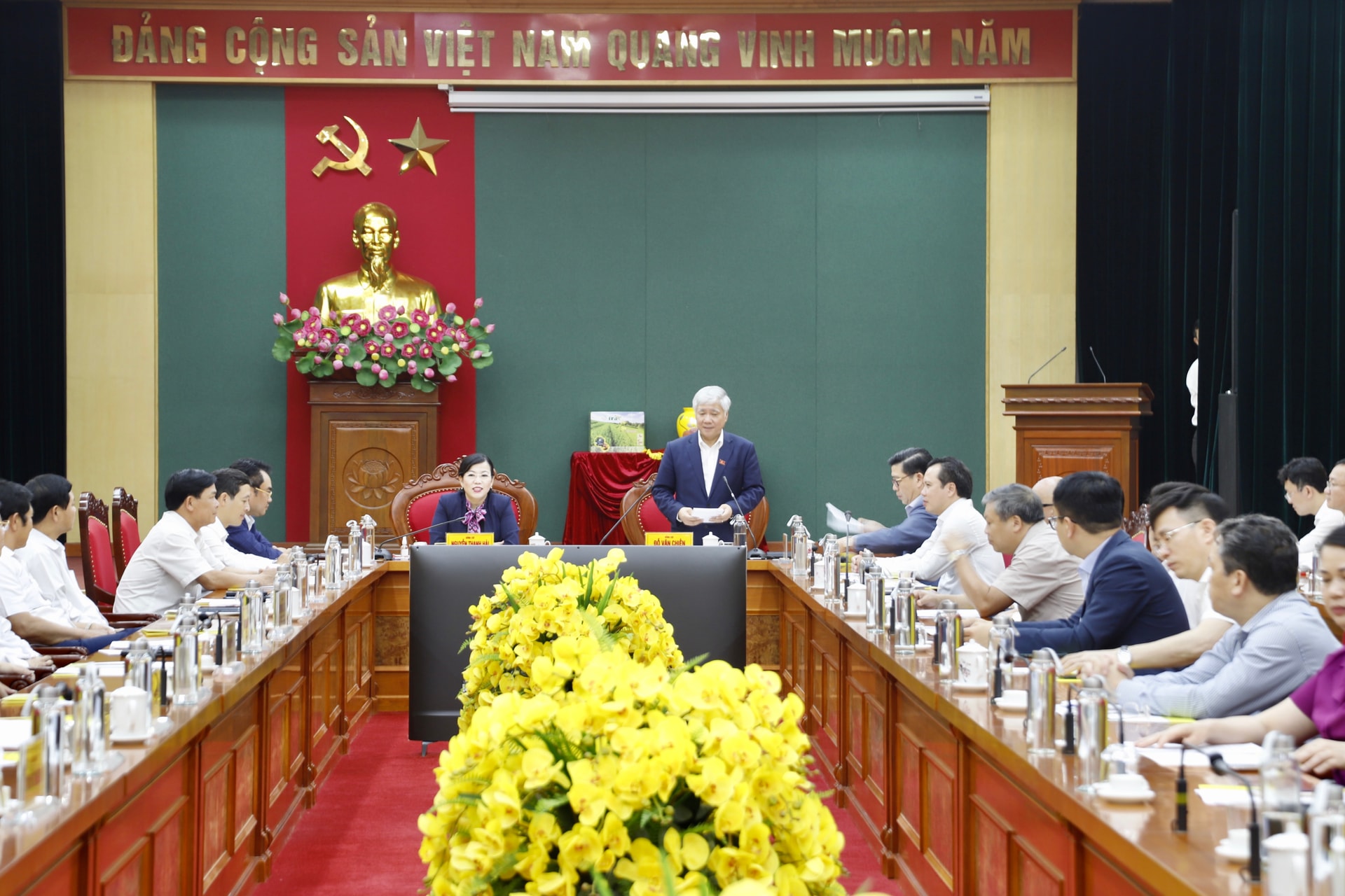 Bộ trưởng, Chủ nhiệm Ủy ban Dân tộc Đỗ Văn Chiến làm việc với tỉnh Thái Nguyên 