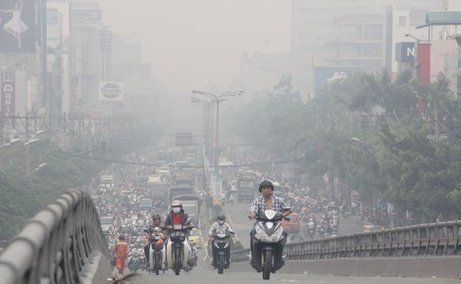 Đến năm 2025, phải kiểm soát, cảnh báo, dự báo được diễn biến chất lượng không khí tại các đô thị. Ảnh: Hoàng Minh