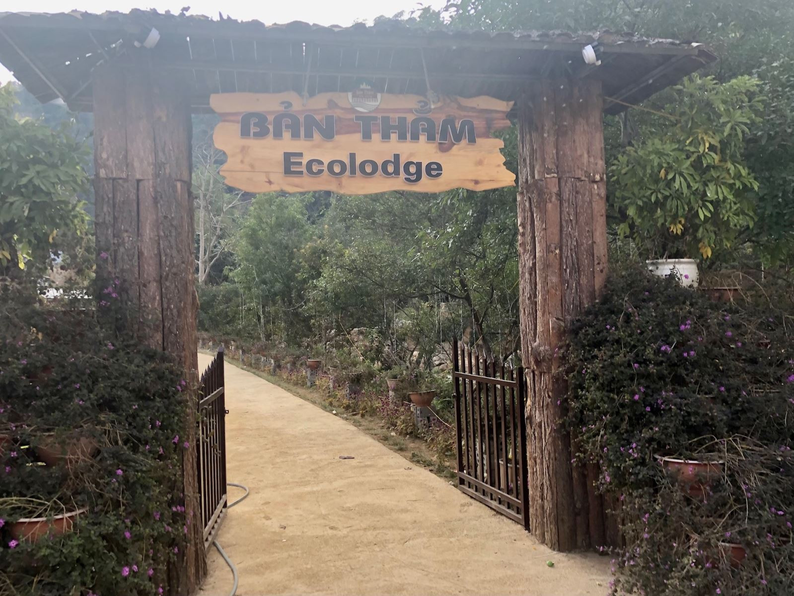 Homestay của dân bản.