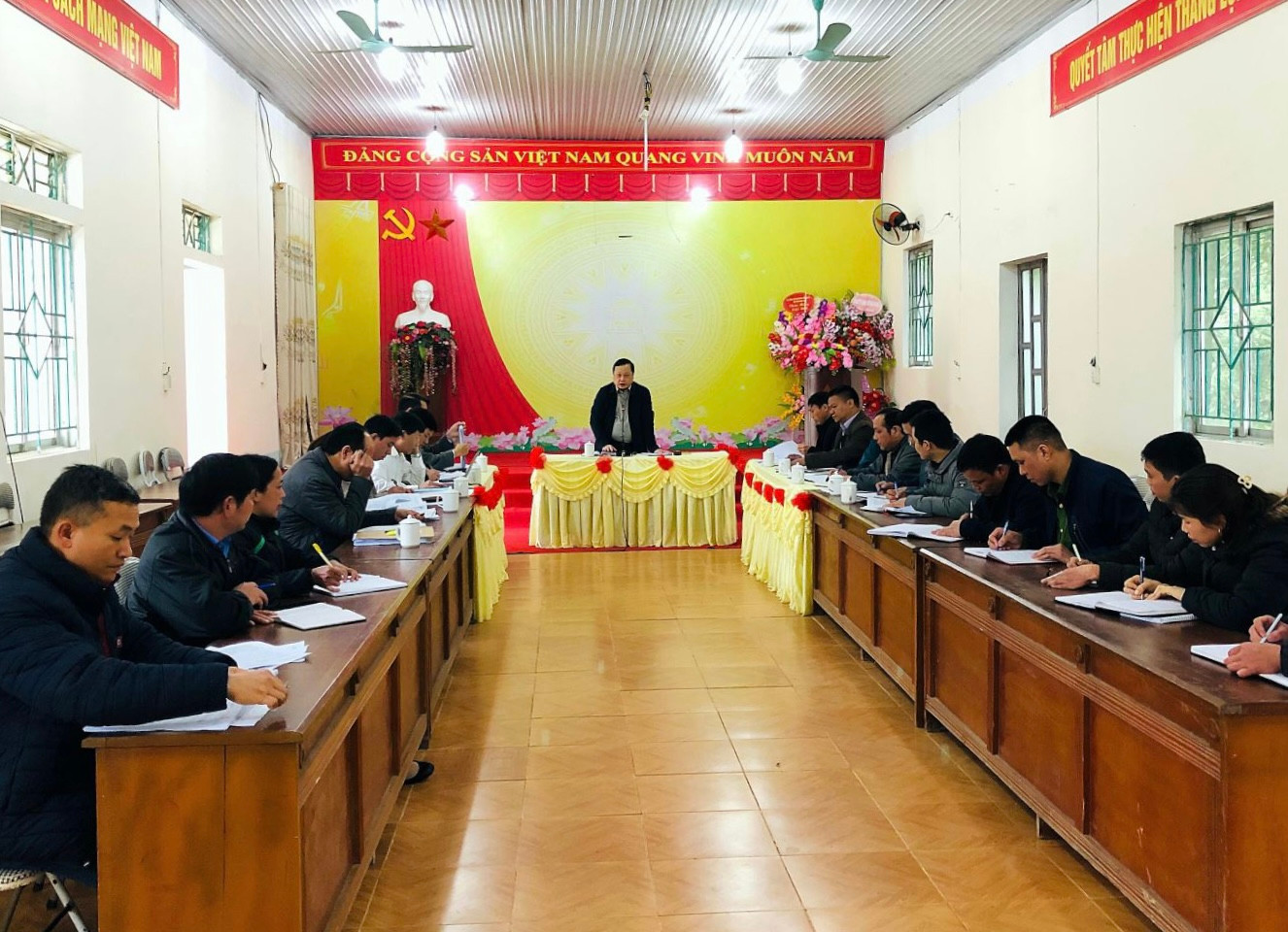 Lãnh đạo tỉnh Hà Giang kiểm tra công tác chuẩn bị bầu cử tại cơ sở Lãnh đạo tỉnh Hà Giang kiểm tra công tác chuẩn bị bầu cử tại cơ sở