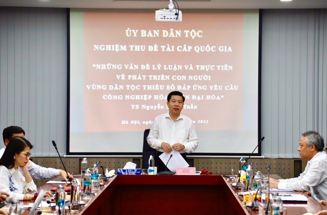 Thứ trưởng, Phó Chủ nhiệm Ủy ban Dân tộc Lê Sơn Hải chủ trì phiên họp